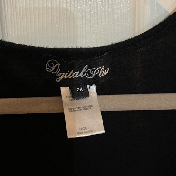 Round Neck Long Sleeve Shirt - Plus - Picture 3 of 9